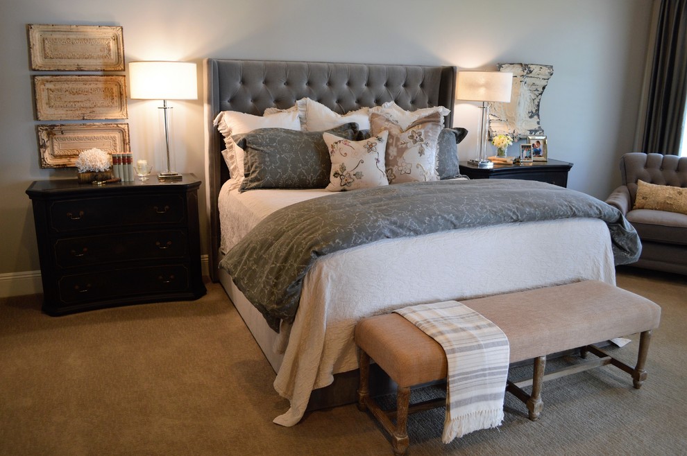 Example of a transitional master carpeted bedroom design in Phoenix with gray walls