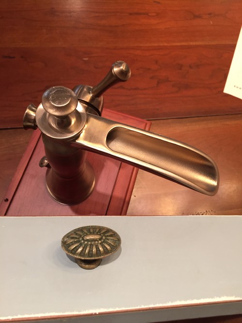 Champagne bronze or oil rubbed bronze