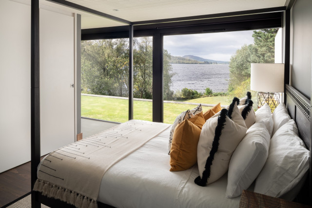 Elemental contemporary-bedroom