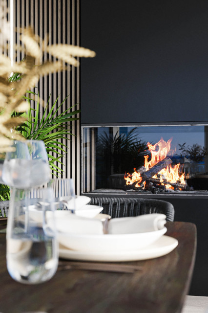 Breeze contemporaneo-terraza-y-balcon