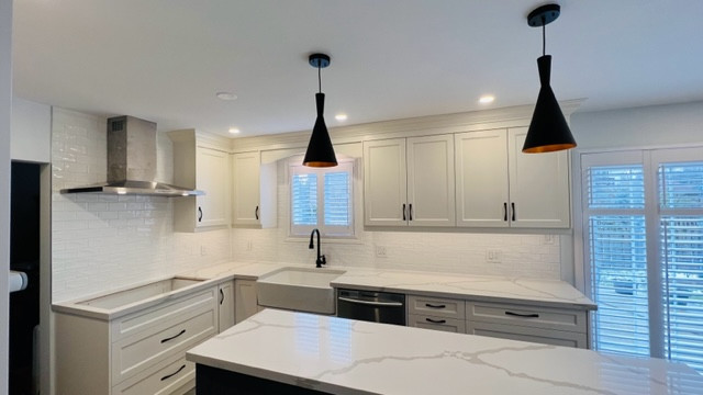 Complete Kitchen Remodeling - Sheridan Homelands in Mississauga