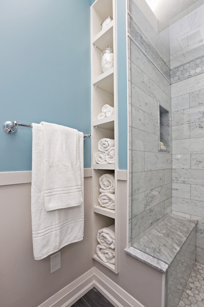 Inspiration for a small transitional master bathroom in Toronto with white cabinets, an alcove shower, a one-piece toilet, white tile, marble, blue walls, an undermount sink, grey floor and a hinged shower door.
