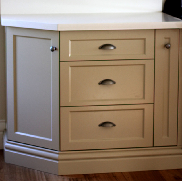 Labertouche traditional-kitchen