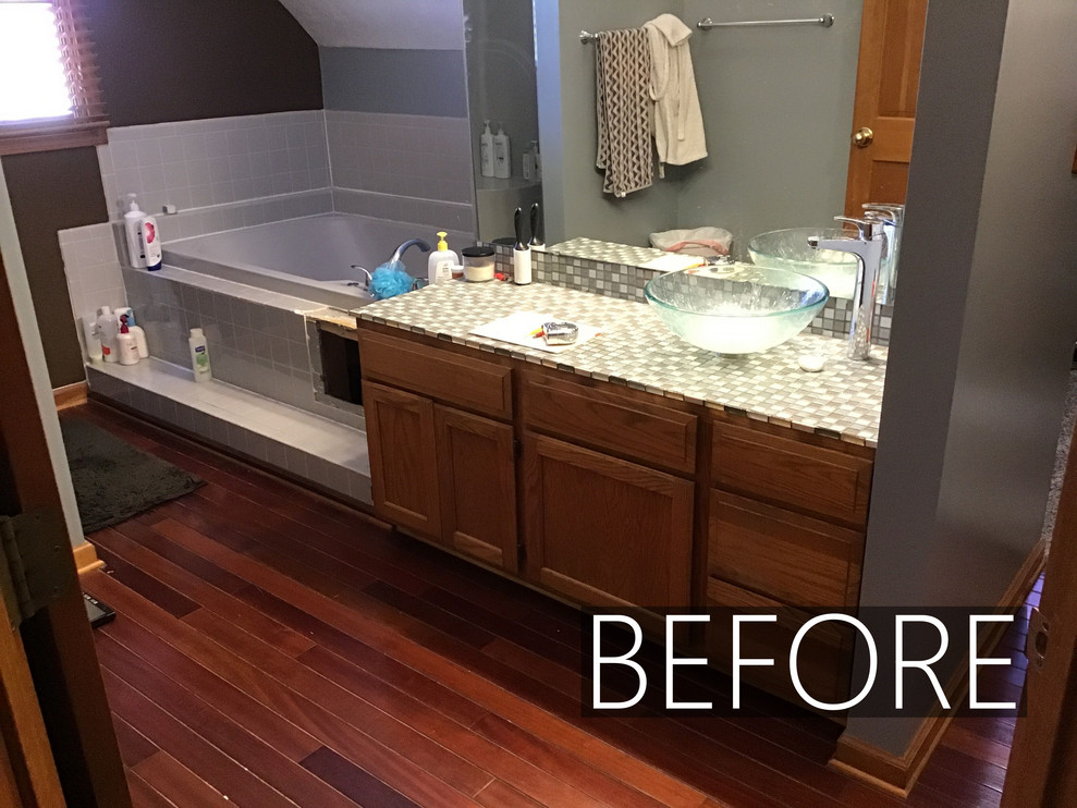 Home design - transitional home design idea in Indianapolis