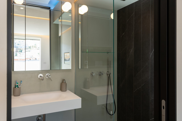 Attico Crispi | 125 MQ contemporary-bathroom