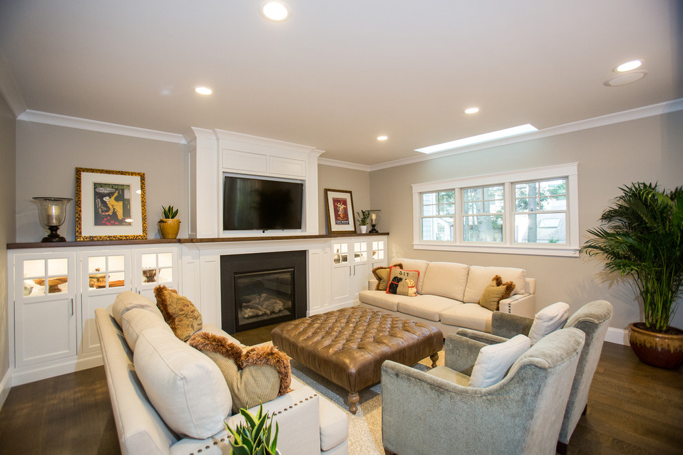 Inspiration for a country family room remodel in Boston