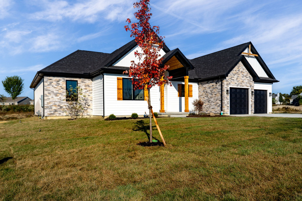 Amazing 2357 + over 900 sqft in basement home in Lebanon Ohio