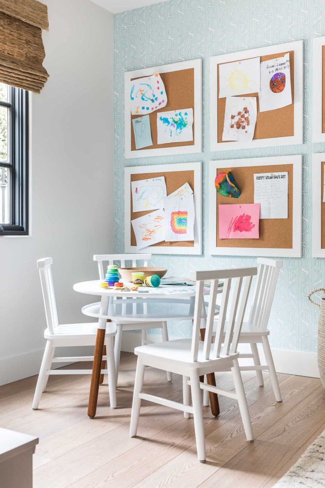 Inspiration for a beach style kids' room in Orange County.