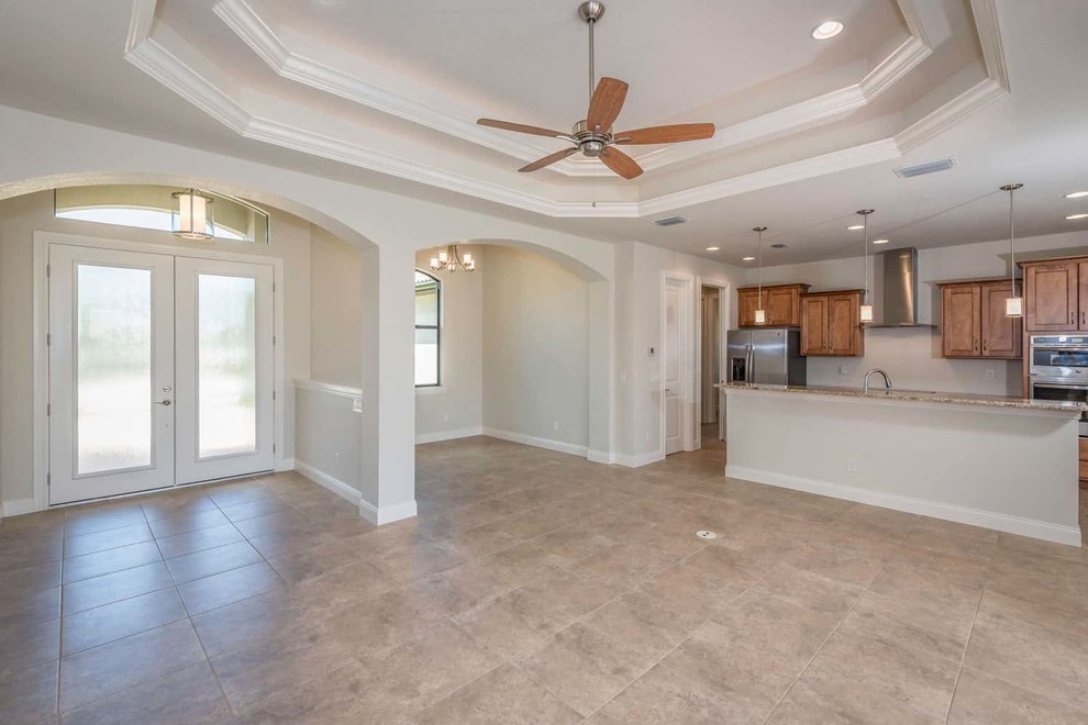 Home design - transitional home design idea in Miami
