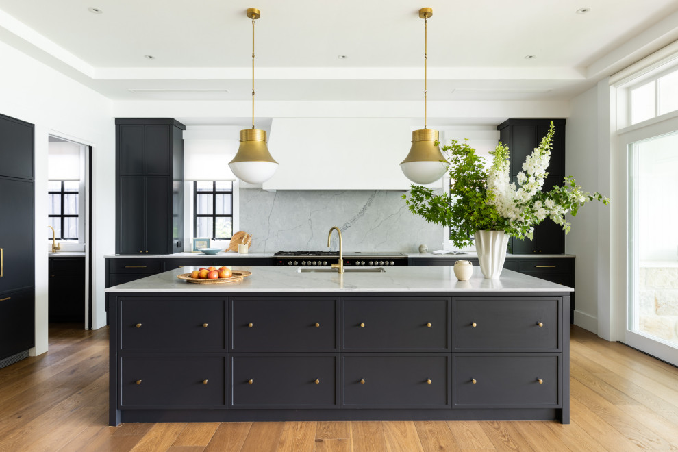 Inspiration for a transitional kitchen in Sydney.
