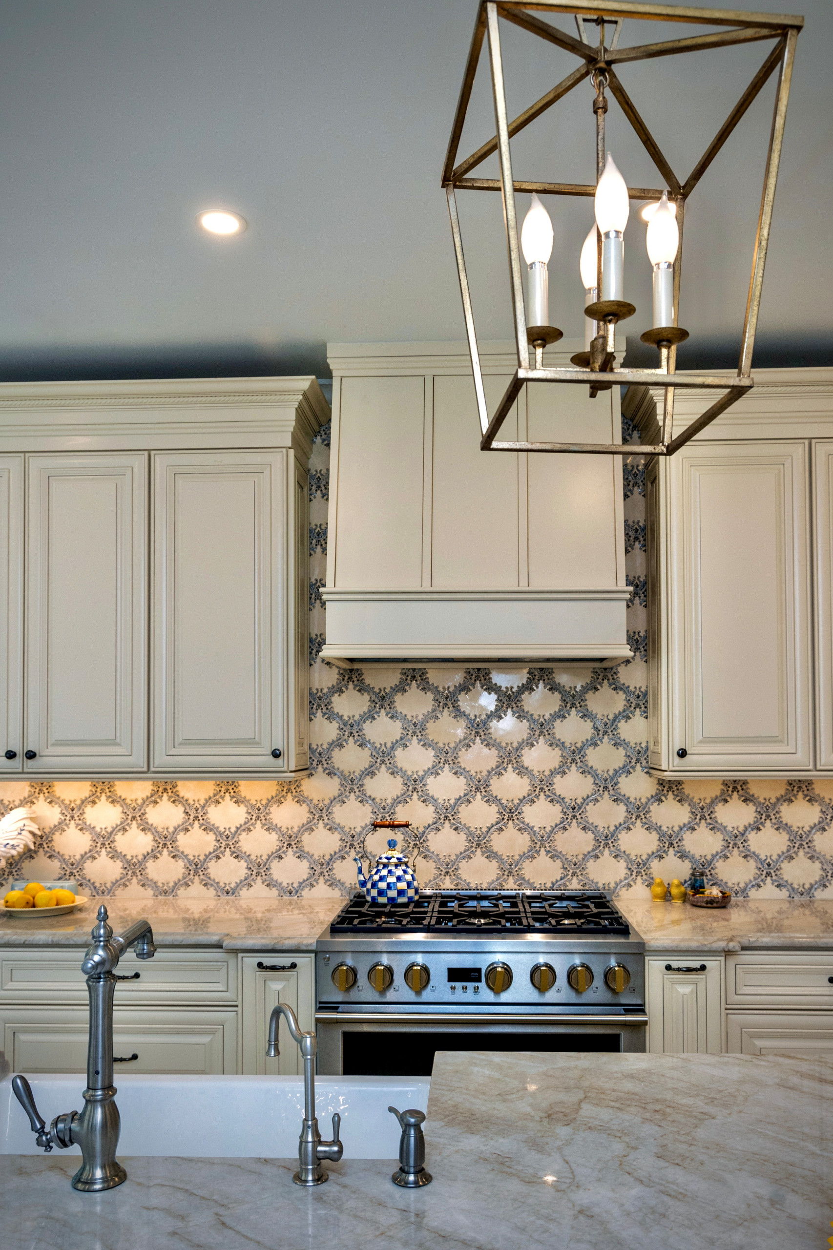 Custom Wood Hood to Match Cabinets - Detail
