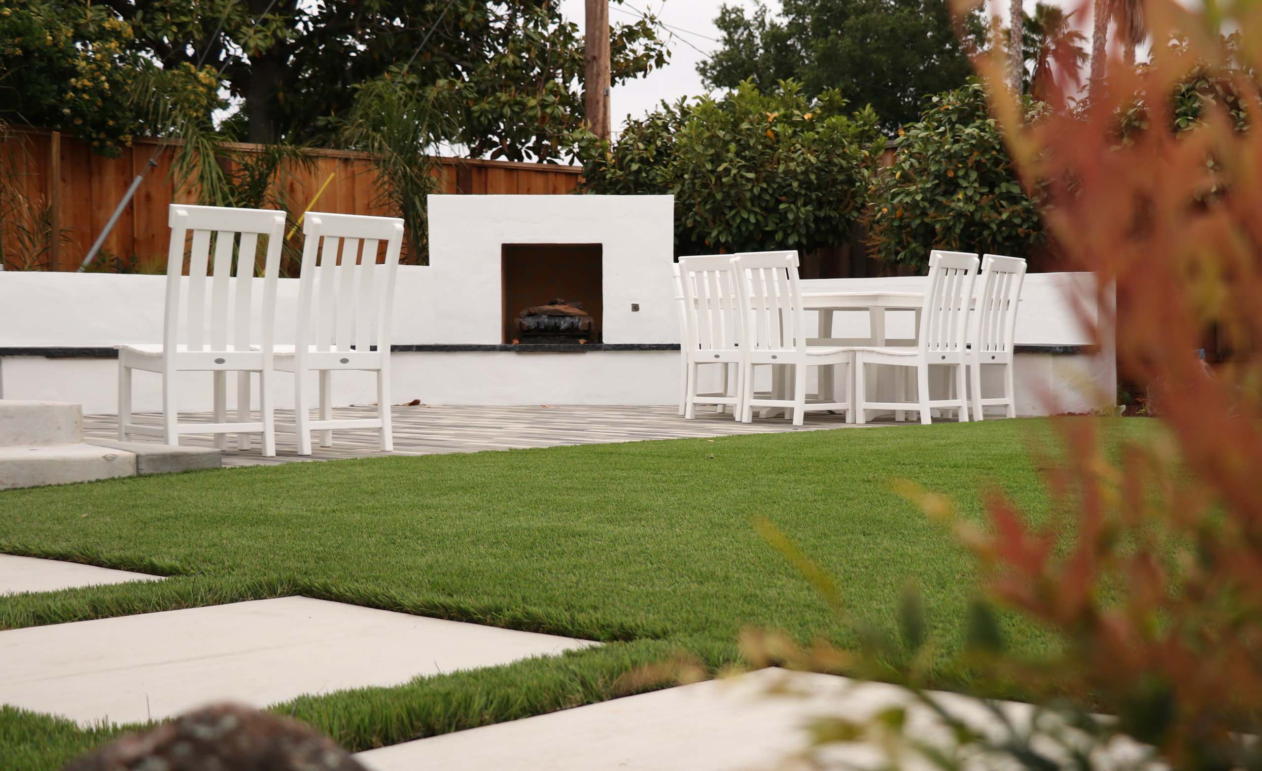 MODERN, MODERN, MODERN