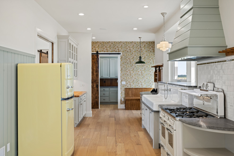 New Build 1950's Farmhouse