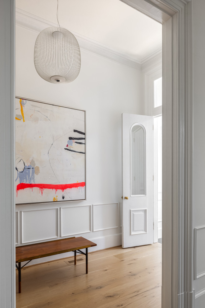 Entryway - contemporary entryway idea in DC Metro
