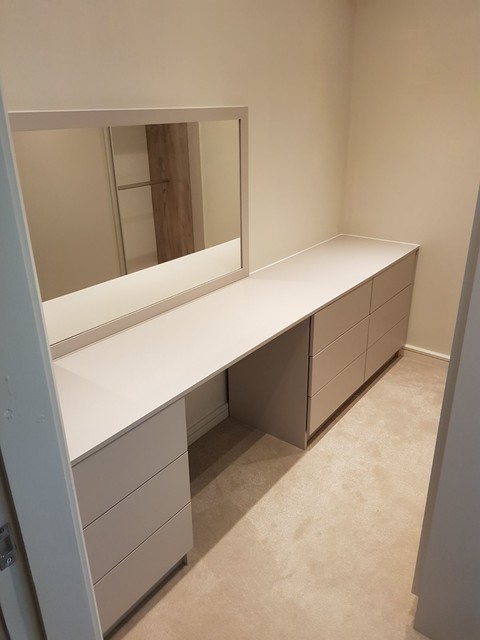 Fitted wardrobe with Dressing table: Dandy's fitting unit - Contemporary -  Bedroom - London - by Brightman Furniture | Houzz UK