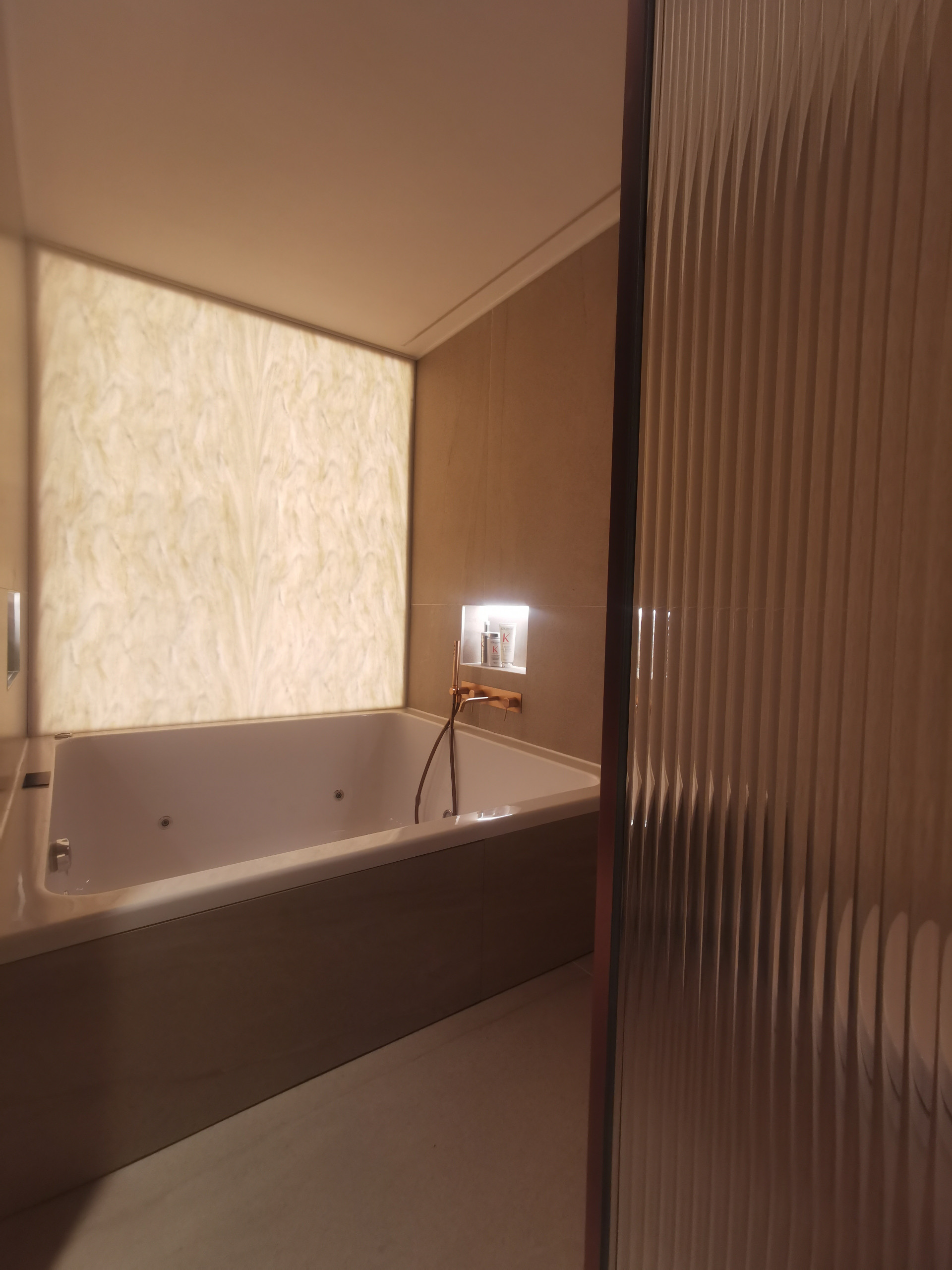 Proyecto de interiorismo y reforma integral ático -Valencia