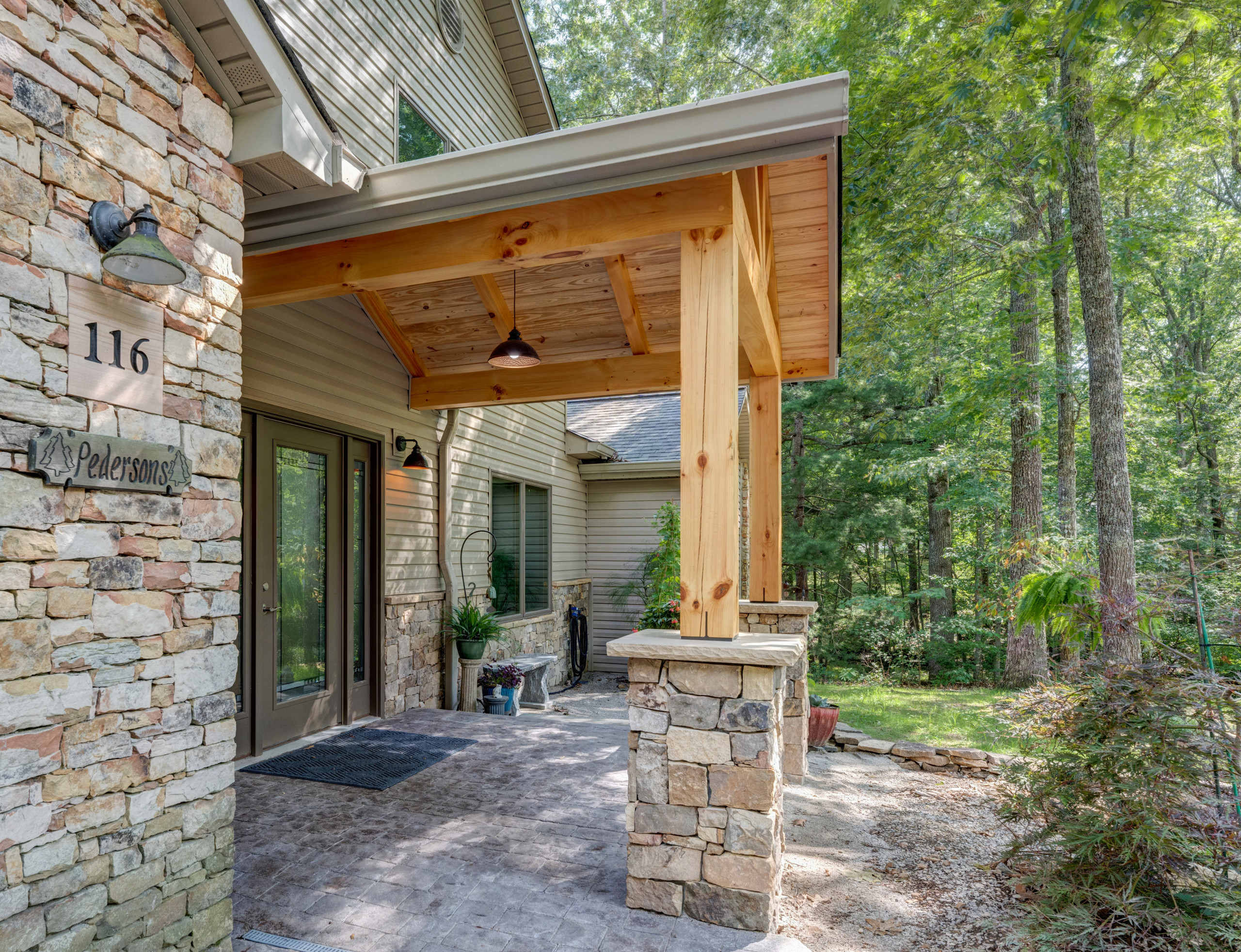 116 Canterbury Drive - Timber Frame Porch
