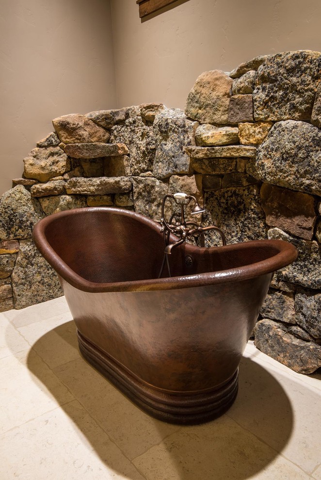 Bathroom - rustic bathroom idea