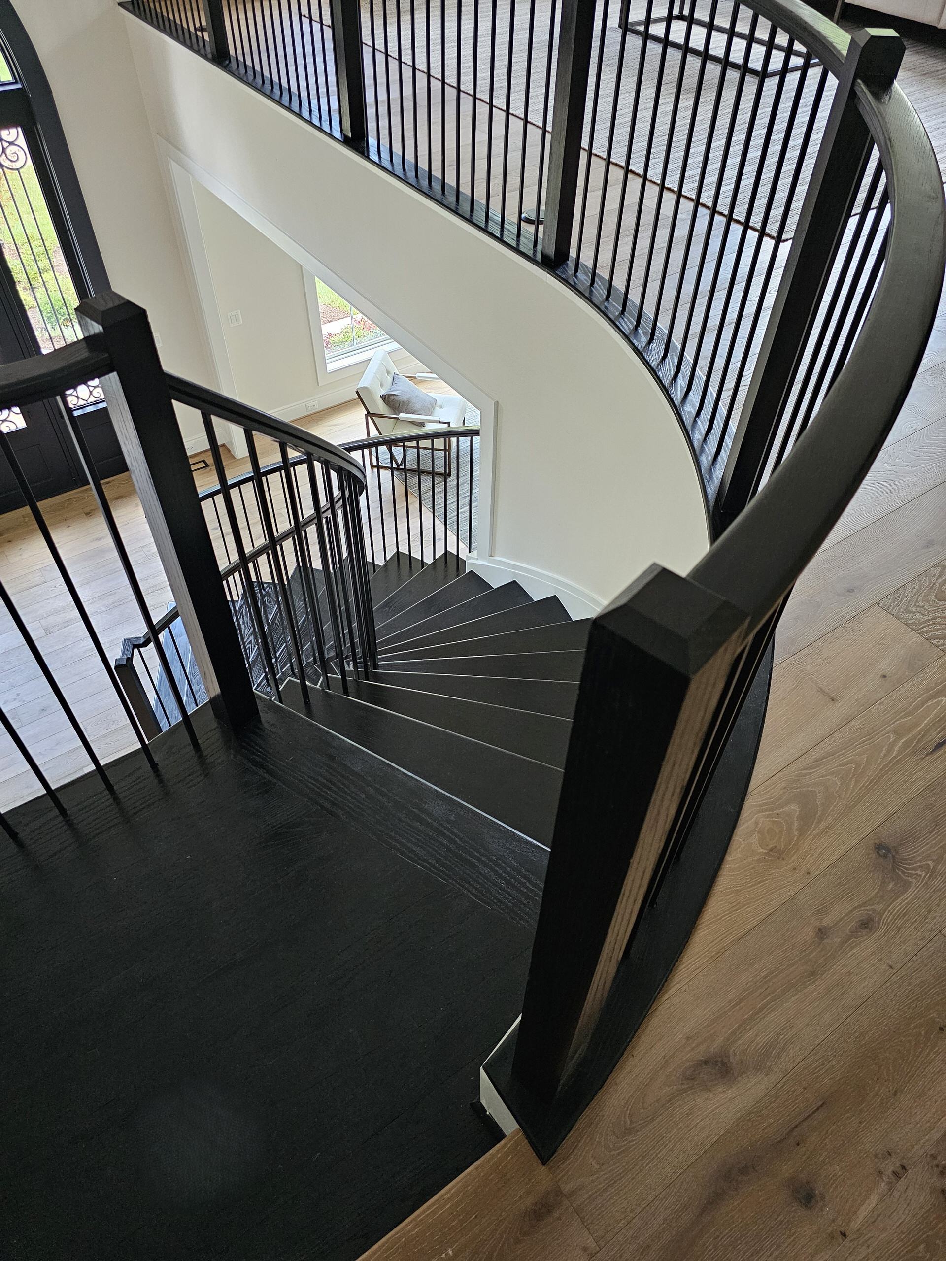 Elegant Curve Elevates Modern Design, Mclean, VA 22101