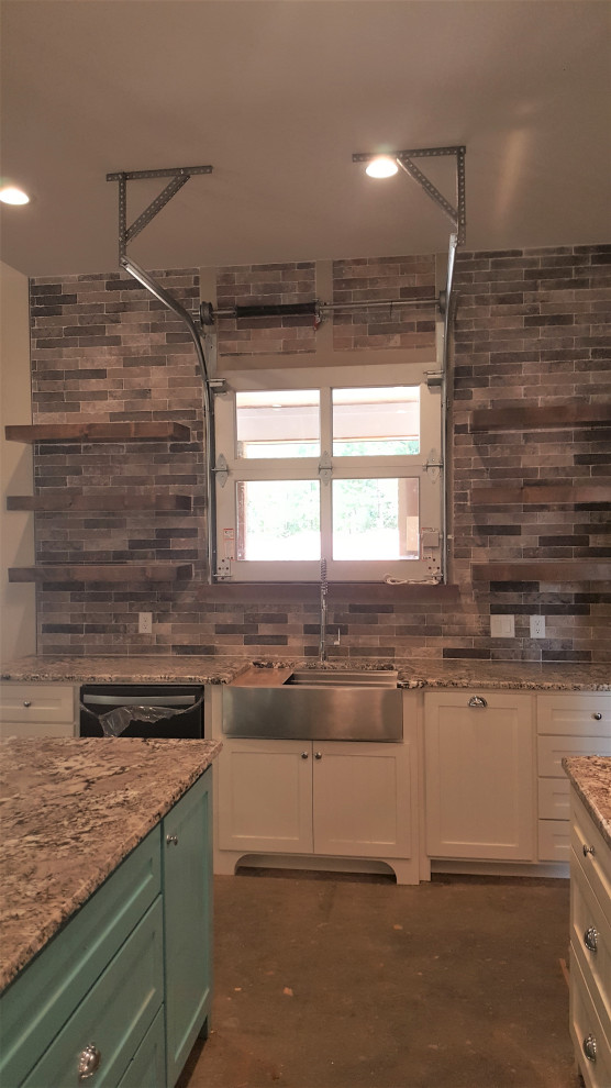 Example of a transitional kitchen design in Austin