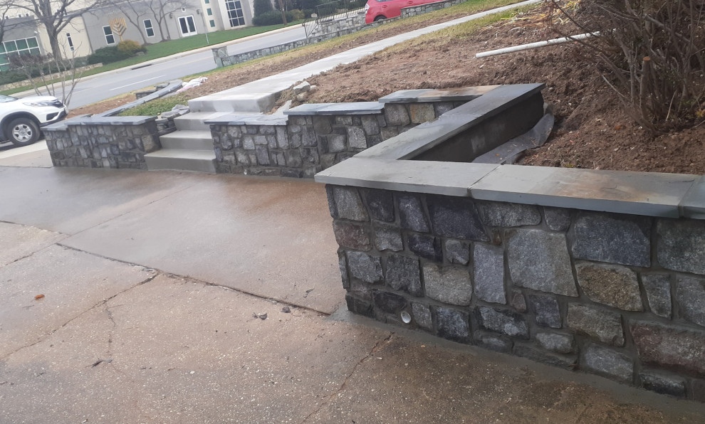 Retaining Wall - Stone | Walkway - Concrete Steps