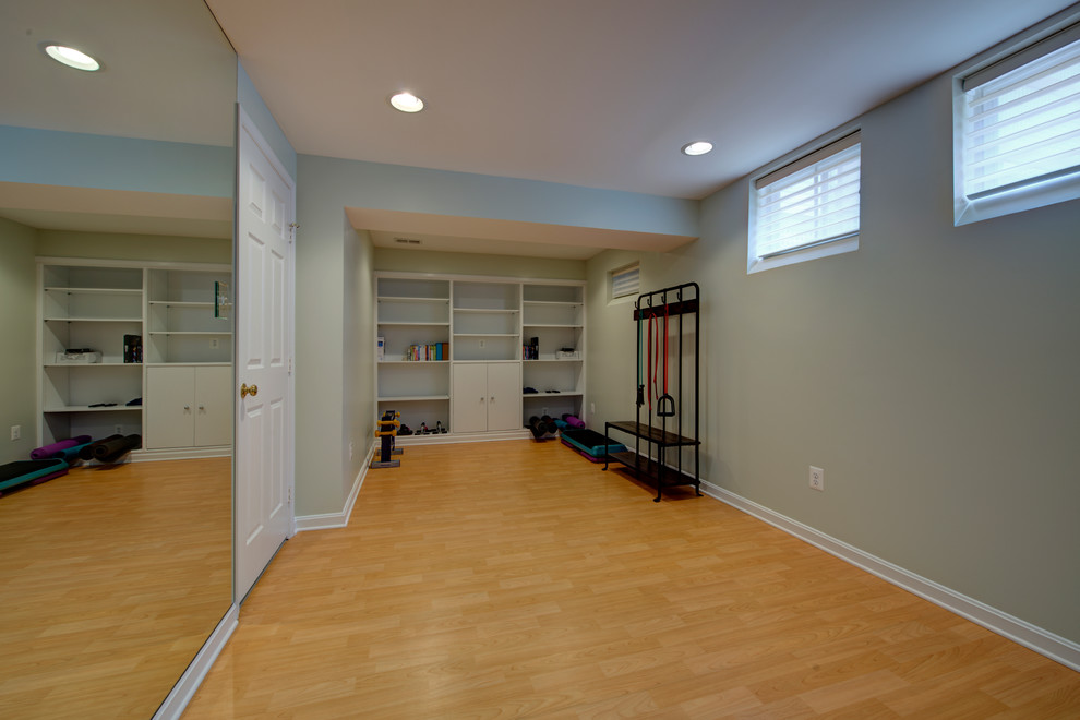 This is an example of a contemporary home gym in DC Metro.