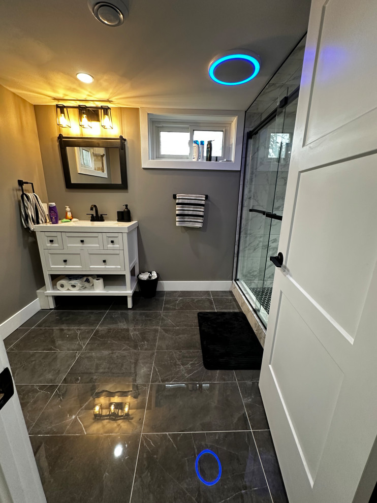 Largie Road - Modern Basement Bathroom - Dutton, ON
