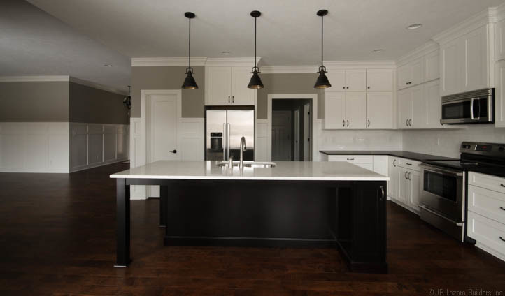 Example of a transitional kitchen design in Indianapolis