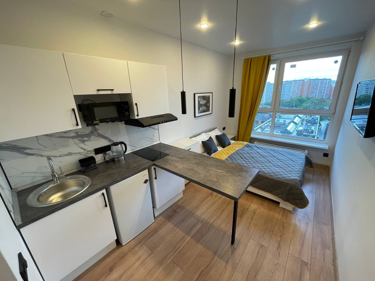 Деление на 3 студии квартиры 55 м2