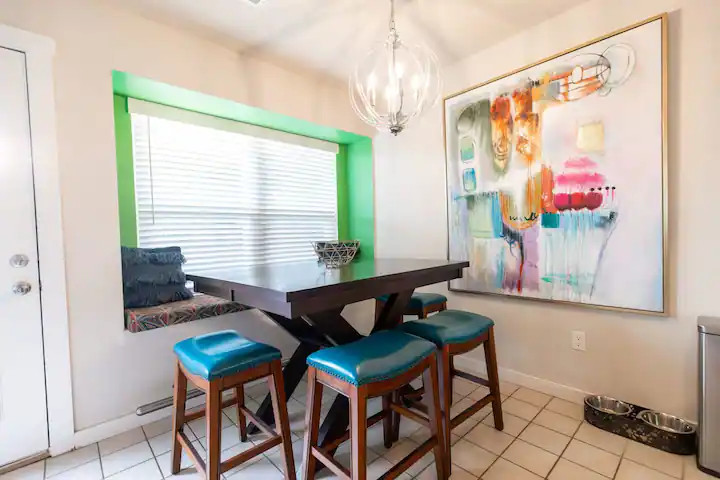 Vacation Rental - The Artful Nest