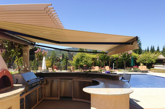 Custom Retractable Awnings klassisk-gaardhave