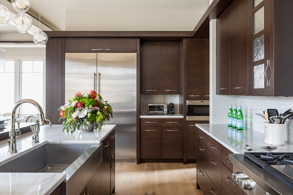 Mountain style kitchen photo in Minneapolis