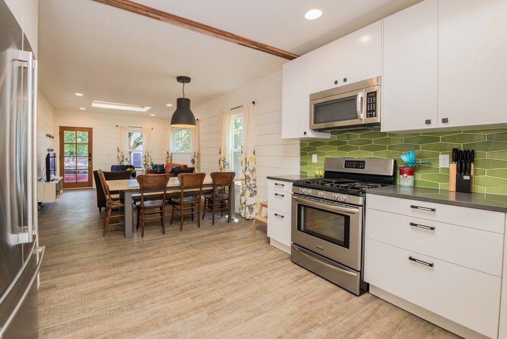 Inspiration for a transitional kitchen remodel in Orange County