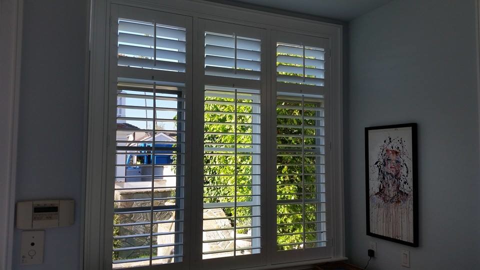 Inspiration for a transitional home design remodel in Orange County