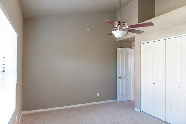 18 S Riata Drive Gilbert AZ 85296 modern-schlafzimmer