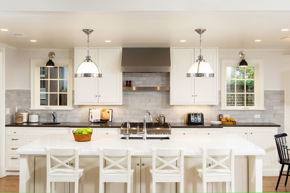 Kitchen - transitional kitchen idea