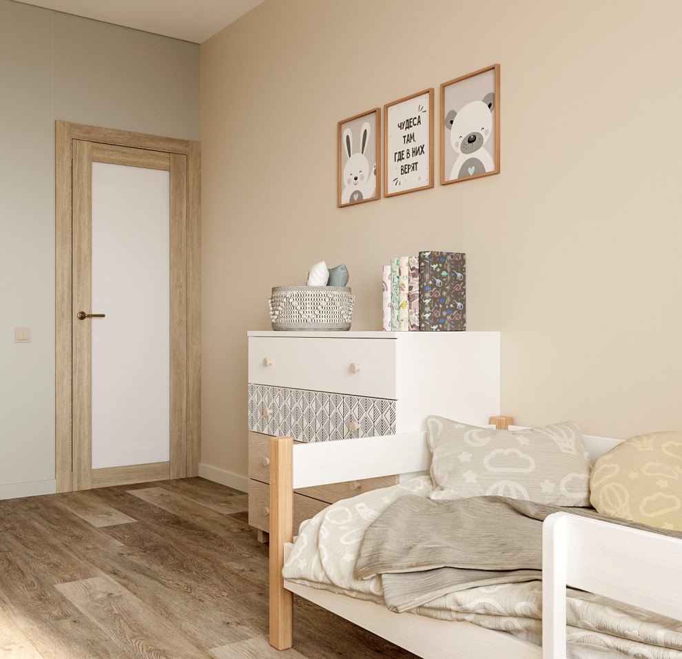 Четырех-комнатная квартира в светлых тонах.