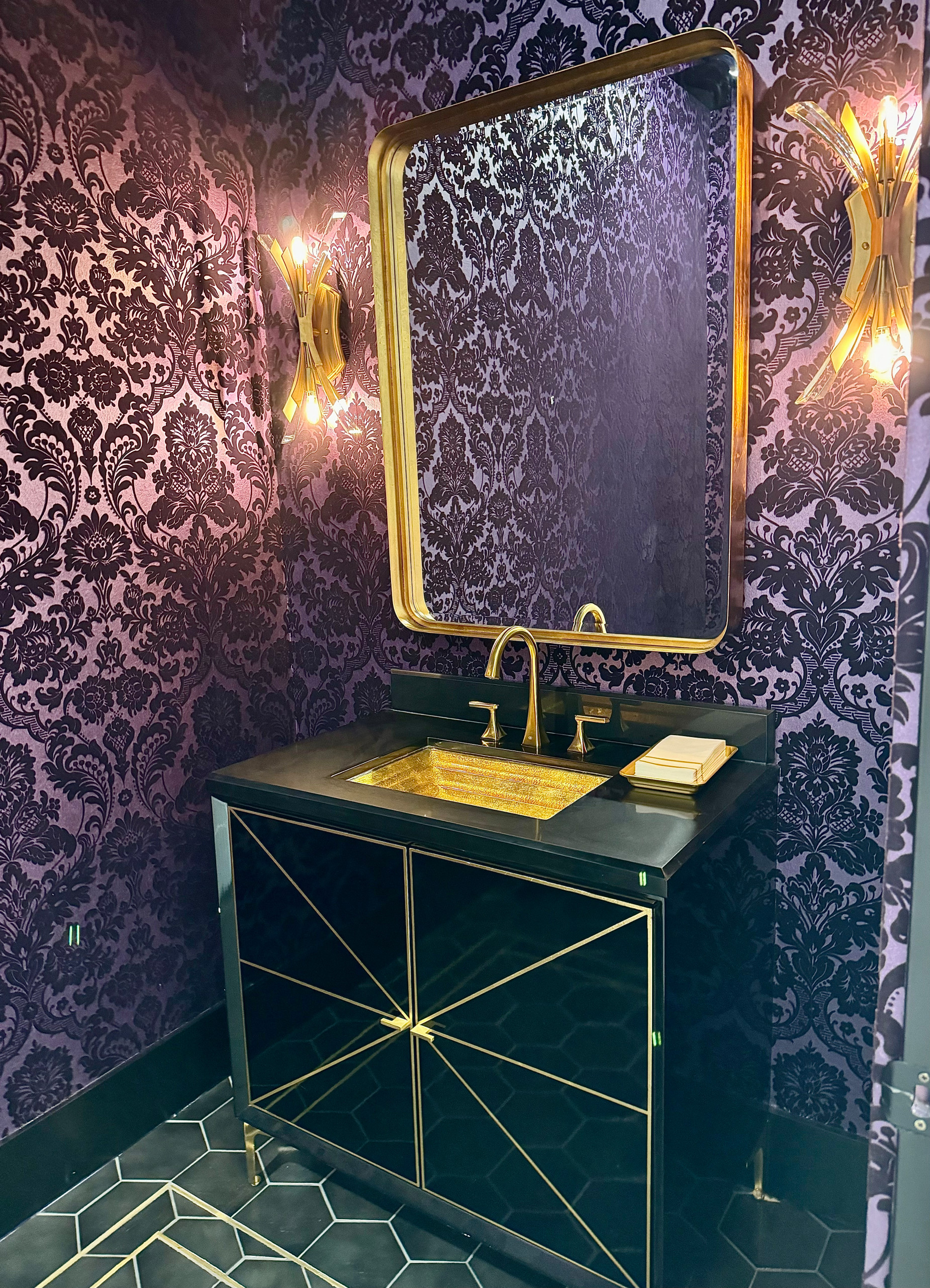 Powder Bath
