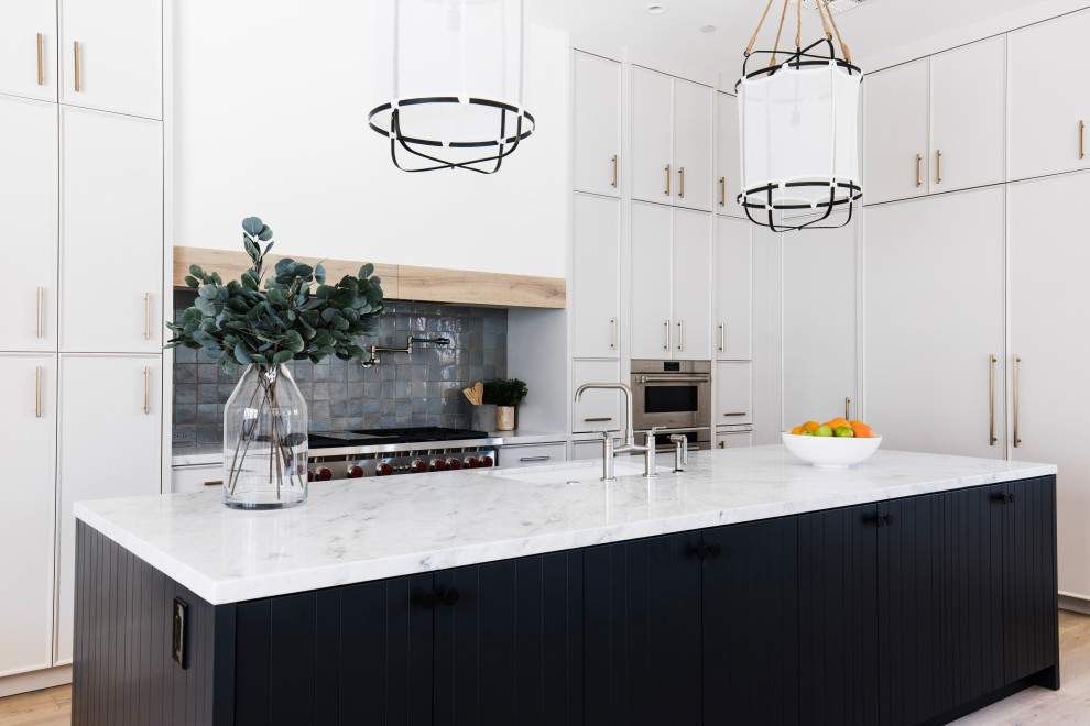Inspiration for a transitional kitchen remodel in Phoenix