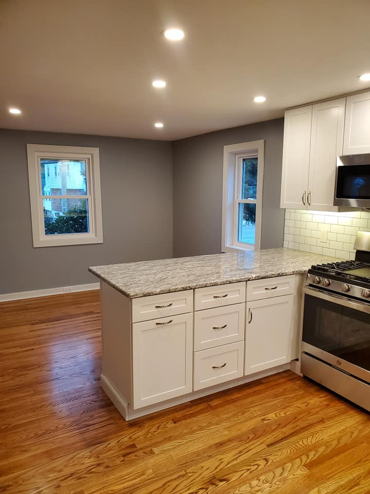 Home design - transitional home design idea in Philadelphia