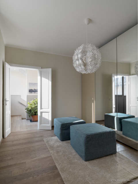 Mansarda modern-ankleidezimmer