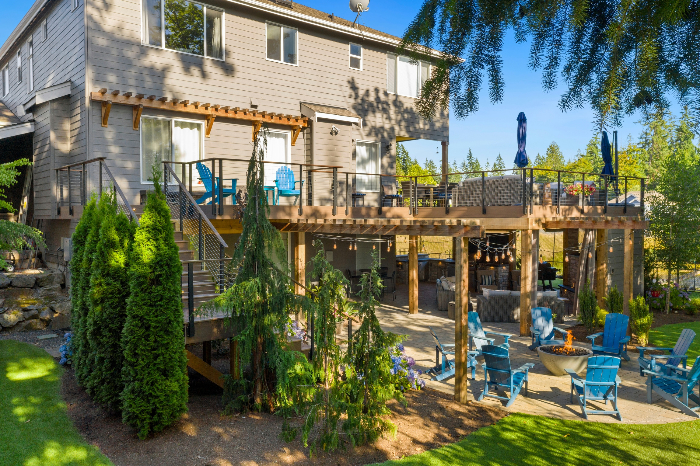 2-level entertaining in Sammamish