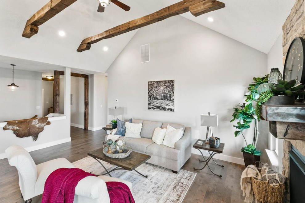 Living room - rustic living room idea