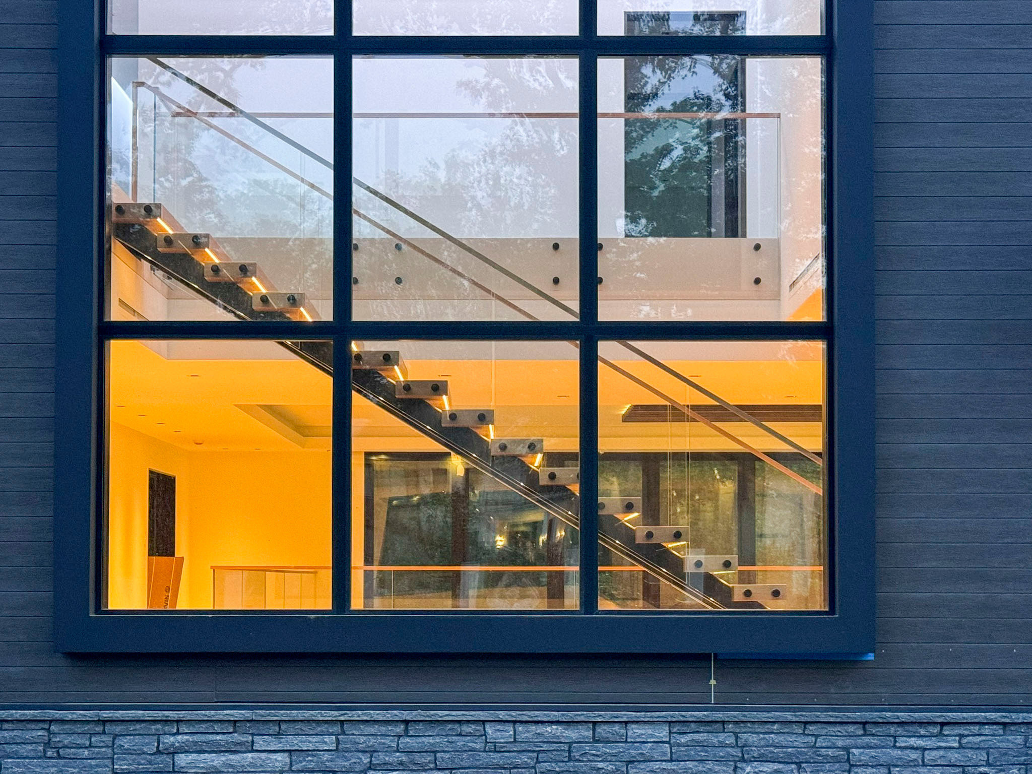 126_Visually Open and Light Contemporary Staircase, Mclean, VA 22102