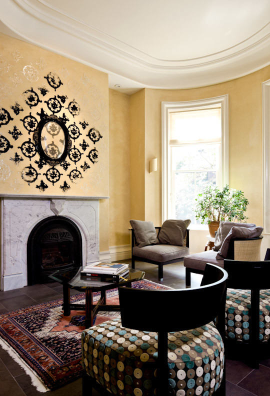 Inspiration for a contemporary living room in Boston.