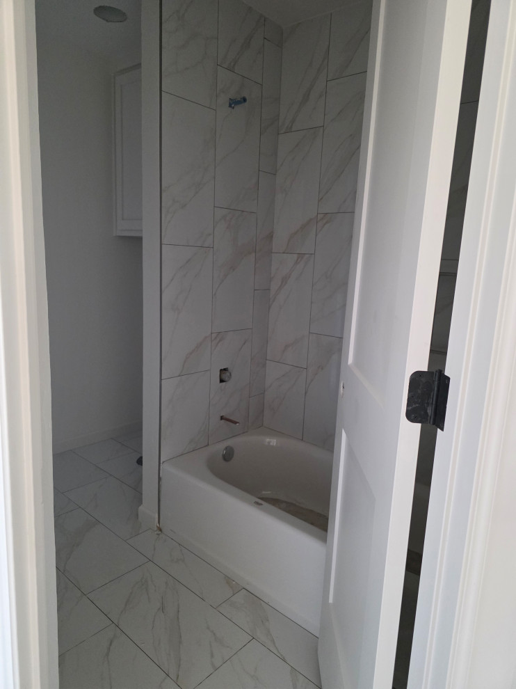 2703 Cloud Nine - Jack & Jill Bath - In Progress