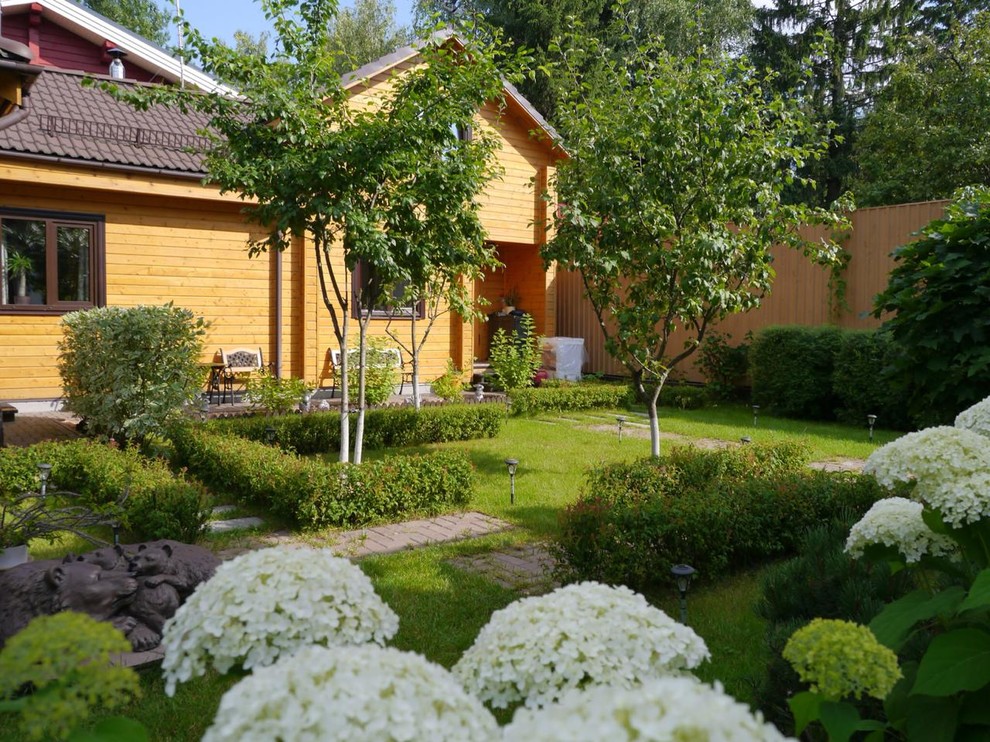 Дворик на 2-х сотках