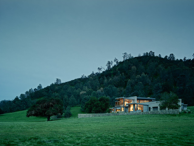 Spring Ranch trendy-hus-og-facade