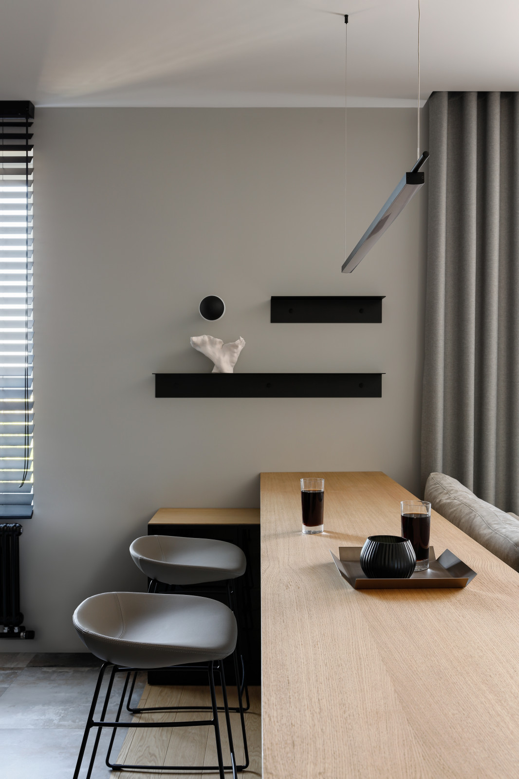 Light midecentury apartment / Квартира с легким флером midcentury