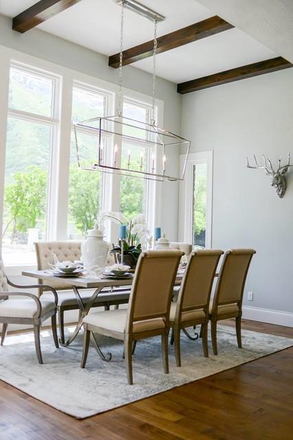 Mapleton Summit Construction comedor
